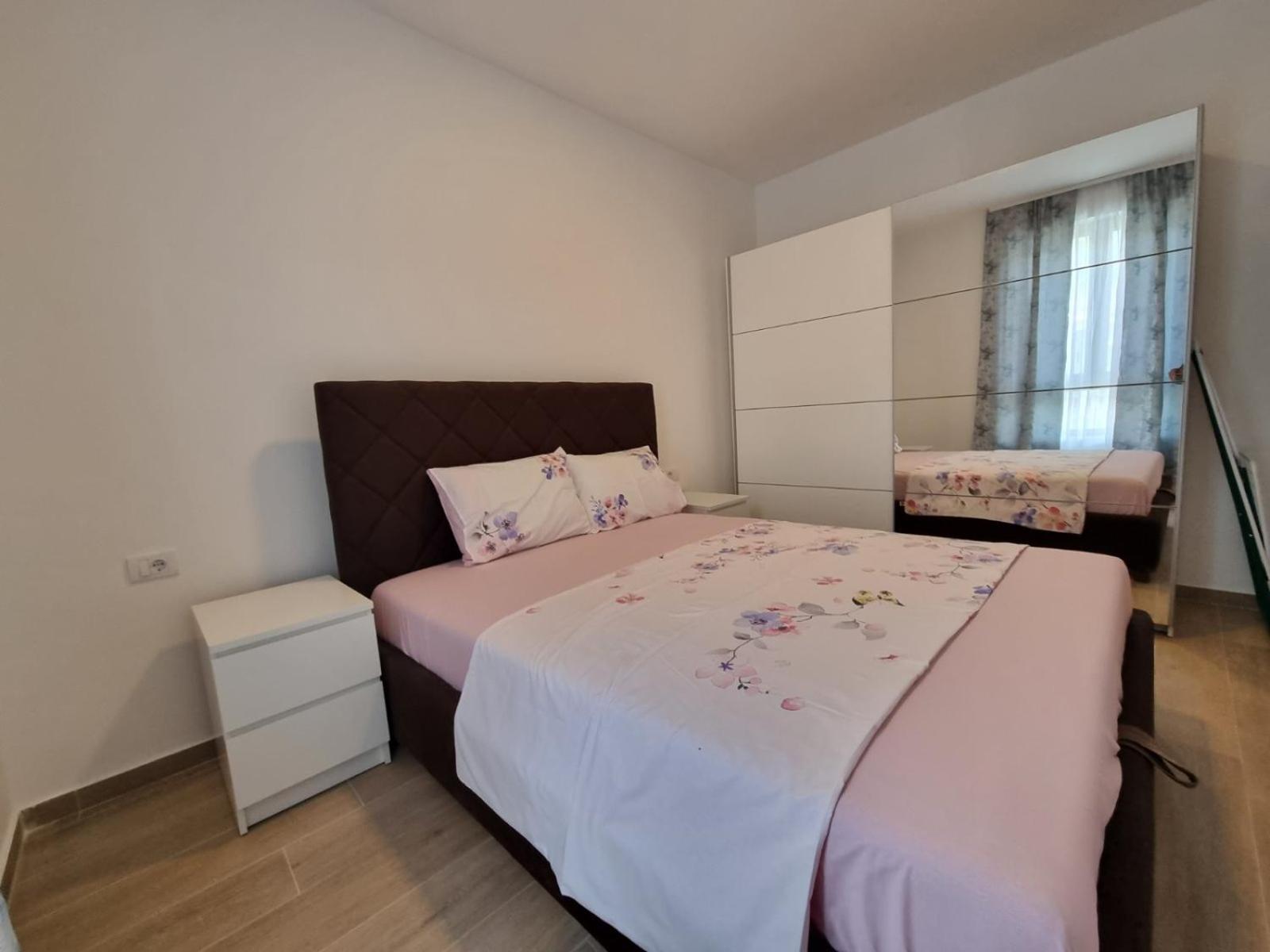 Prestige Central Apartments - Rafailovici Budva Exterior foto